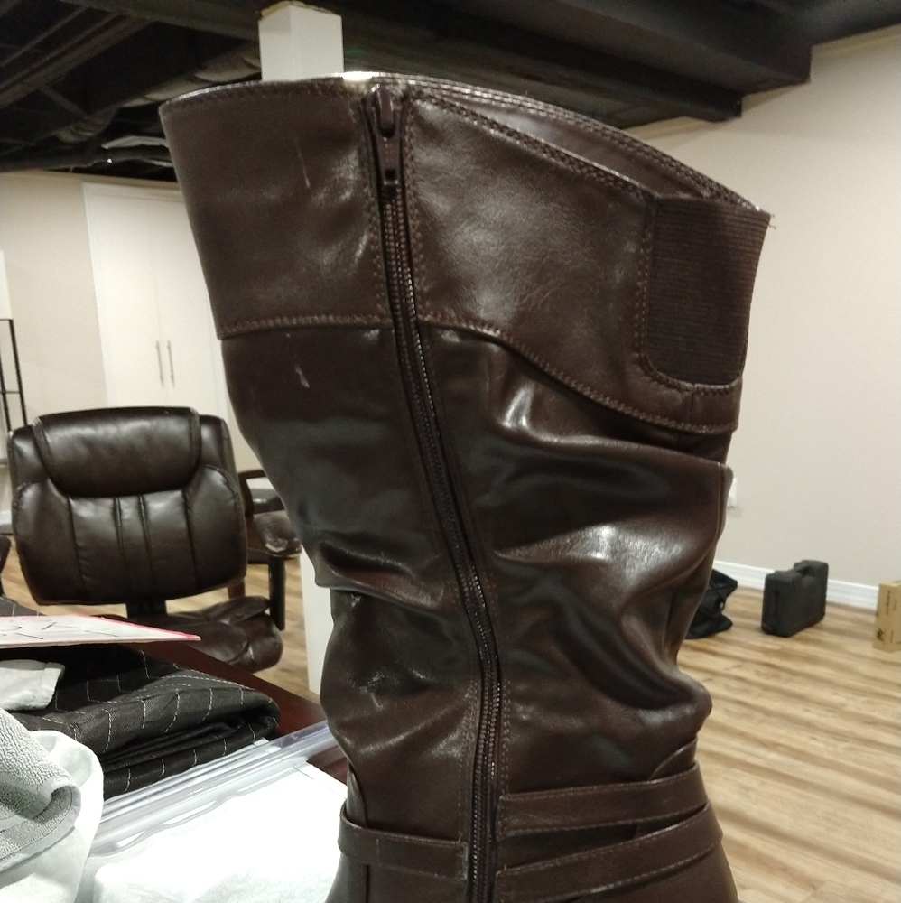 White Mountain Boots View 3